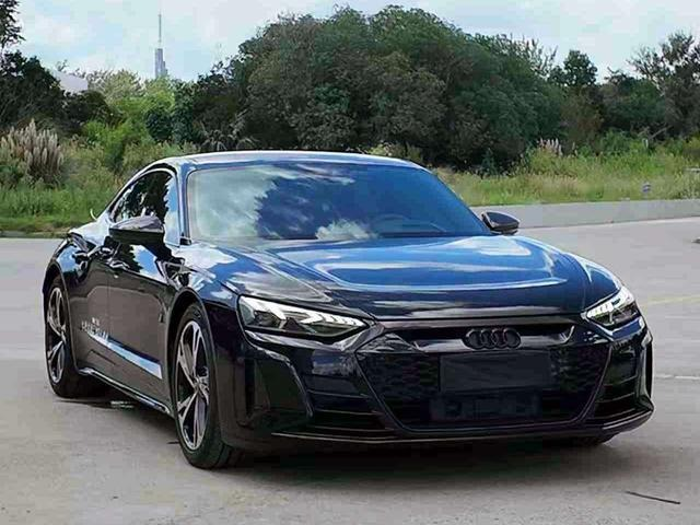 Audi RS e-tron GT 2023